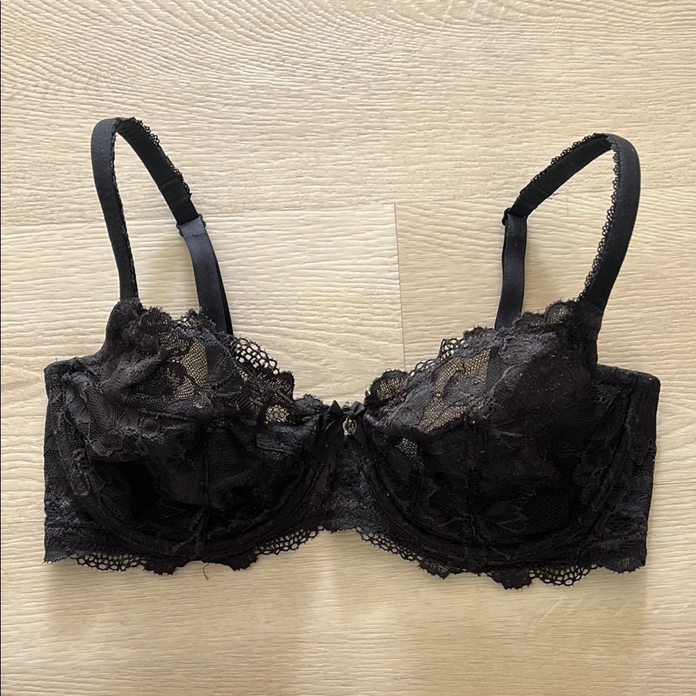 Victoria's Secret Black Lace Unlined Demi Underwire Bra Size 34DDD